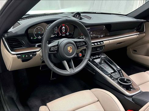 New 2026 Porsche 911 Targa 4S image 4