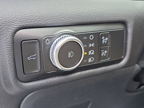 Used 2023 Ford Explorer Limited RWD image 21