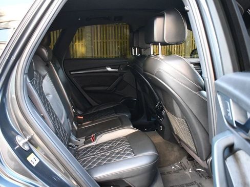 Used 2018 Audi SQ5 Premium Plus w/ S Sport Package image 34