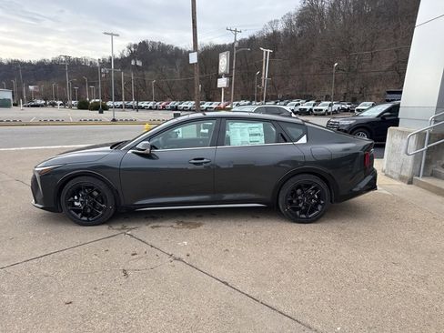 New 2025 Kia K4 GT-Line Turbo image 4