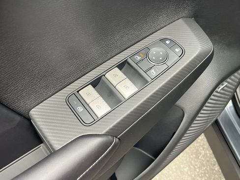 New 2026 Mitsubishi Outlander LE FWD image 13