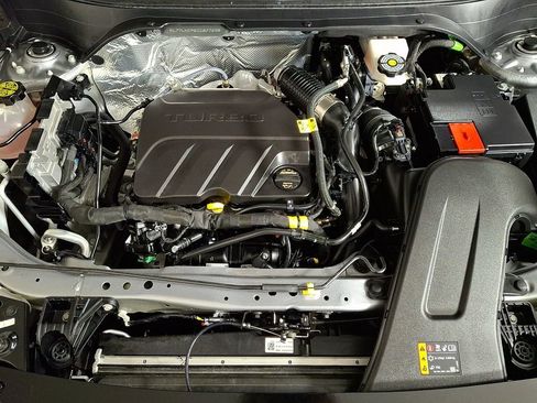 Used 2025 Chevrolet Trax ACTIV FWD image 27