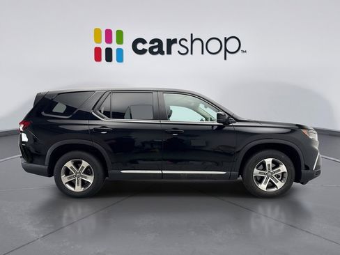 Used 2025 Honda Pilot EX-L image 6