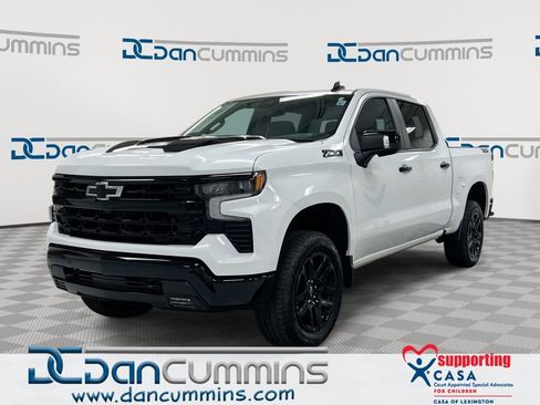 Used 2025 Chevrolet Silverado 1500 LT Trail Boss w/ LT Trail Boss Premium Package AWD/4WD image 1