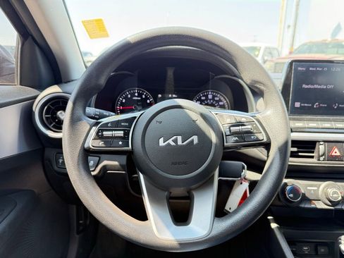 Used 2024 Kia Forte LXS w/ LXS Technology Package FWD image 13