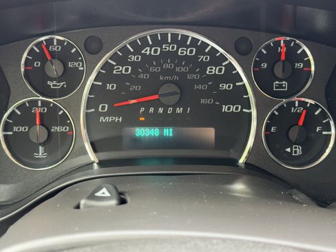 Used 2024 Chevrolet Express 2500 w/ Driver Convenience Package image 57