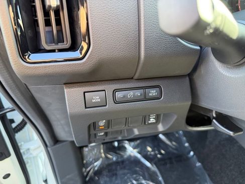 New 2026 Nissan Frontier PRO-4X image 15