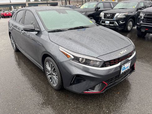 Certified 2024 Kia Forte GT-Line image 3