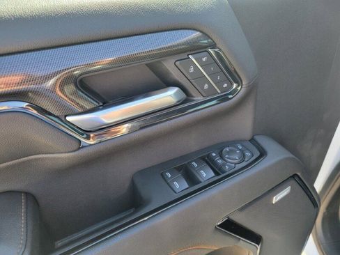 Used 2024 GMC Sierra 2500 AT4 w/ Technology Package image 14