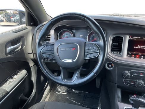 Used 2023 Dodge Charger SXT RWD image 10