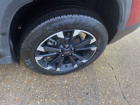 Used 2025 Chevrolet Equinox RS FWD image 37
