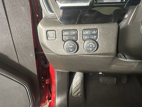 Used 2022 Chevrolet Silverado 1500 LTZ w/ LTZ Premium Package AWD/4WD image 22