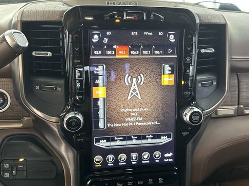 Used 2021 RAM 3500 Limited AWD/4WD image 25