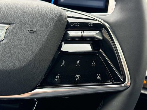 New 2026 Cadillac Optiq Sport 1 image 15