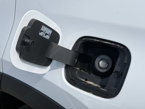 New 2026 Chevrolet Equinox LT AWD/4WD image 35