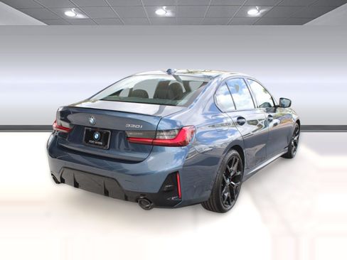 Used 2026 BMW 330i xDrive Sedan w/ M Sport Package AWD/4WD image 9