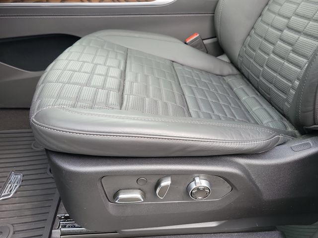 Certified 2025 Cadillac Escalade Sport Platinum AWD/4WD image 24