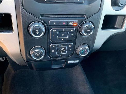 Used 2014 Ford F150 XLT w/ XLT Chrome Package image 31