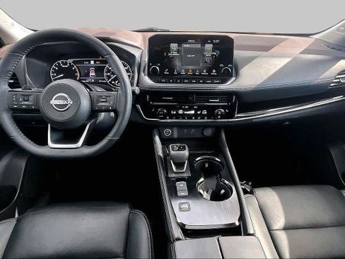 Certified 2023 Nissan Rogue SL w/ SL Premium Package FWD image 16