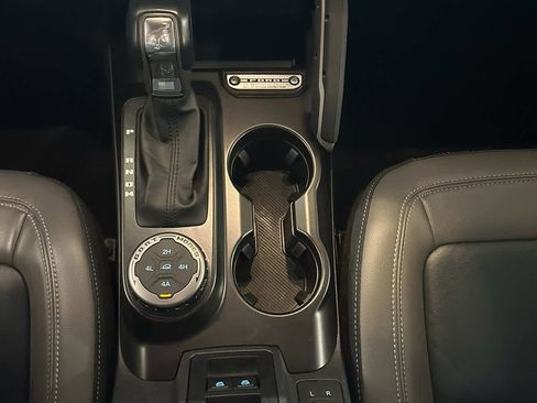 Used 2022 Ford Bronco Outer Banks image 30
