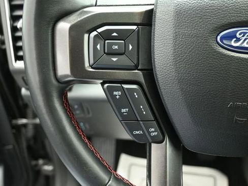 Used 2021 Ford Expedition Limited AWD/4WD image 12