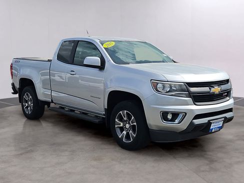 Used 2015 Chevrolet Colorado Z71 AWD/4WD image 3