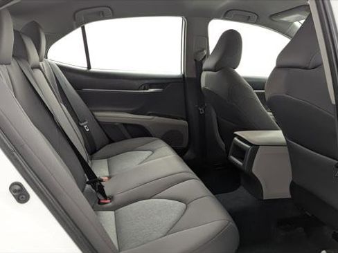 Used 2024 Toyota Camry LE image 19