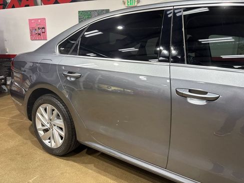 Used 2018 Volkswagen Passat 2.0T SE FWD image 54