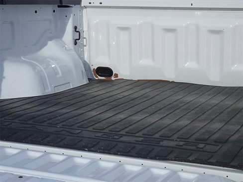 Used 2024 Ford Ranger XLT image 8