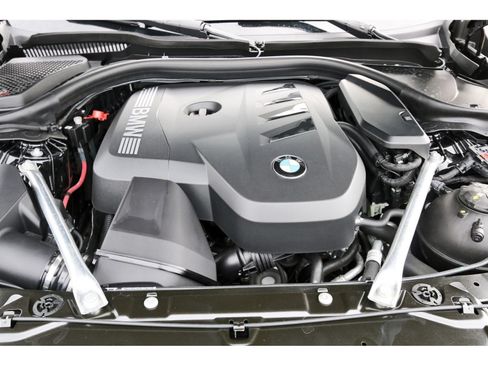 Used 2024 BMW 530i w/ Premium Package RWD image 34