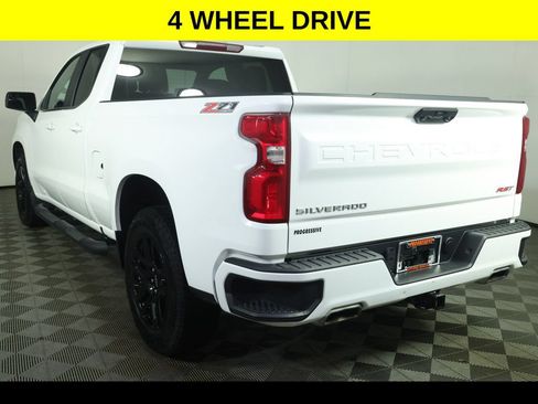 Used 2023 Chevrolet Silverado 1500 RST w/ Z71 Off-Road Package AWD/4WD image 4