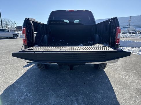 Used 2018 Ford F150 XLT image 5