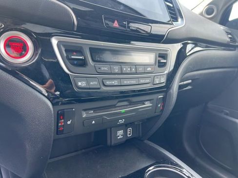 Used 2019 Honda Pilot Touring image 20