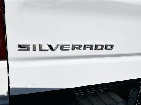 Used 2023 Chevrolet Silverado 1500 LT AWD/4WD image 10