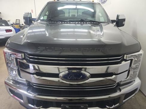 Used 2019 Ford F250 Lariat w/ Chrome Package AWD/4WD image 13