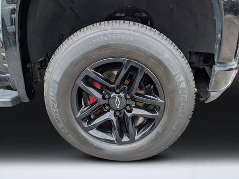 Used 2019 Chevrolet Silverado 1500 LT Trail Boss AWD/4WD image 10