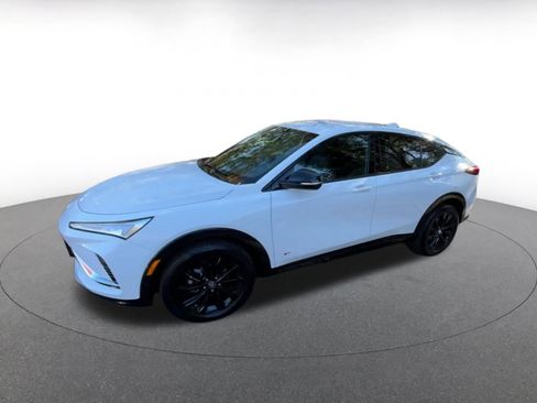 Used 2025 Buick Envista Sport Touring image 8