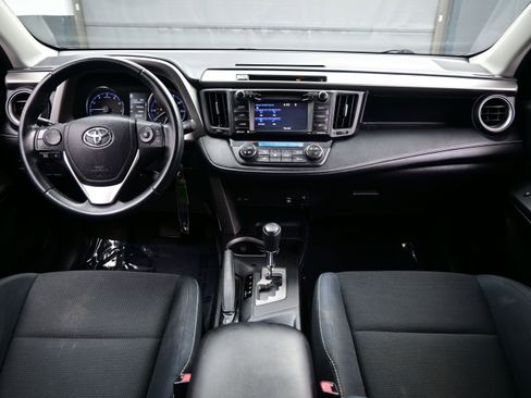 Used 2016 Toyota RAV4 XLE AWD/4WD image 16