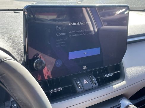 Used 2023 Toyota RAV4 XLE Premium image 5