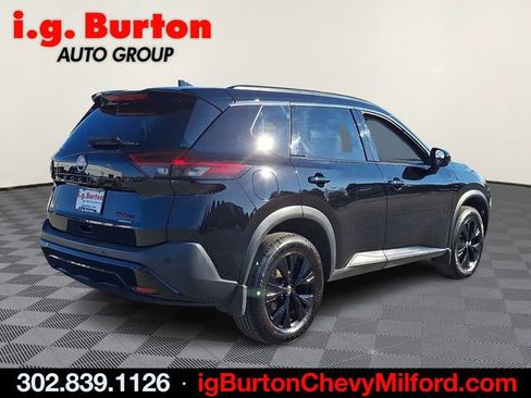 Used 2023 Nissan Rogue SV w/ SV Premium B Package image 6