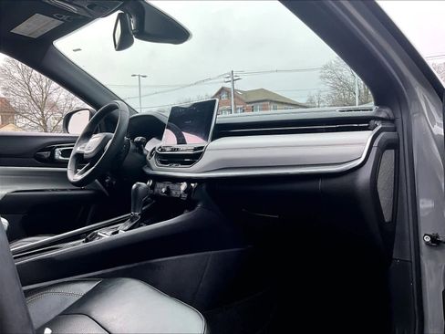 Used 2023 Jeep Compass Limited w/ Sun and Sound Group image 14