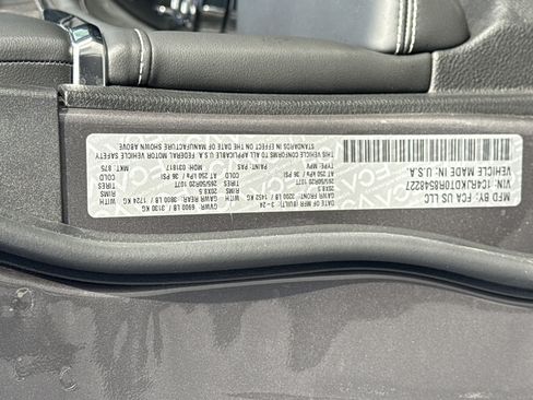 Used 2024 Jeep Grand Cherokee L Overland w/ Luxury Tech Group IV image 35