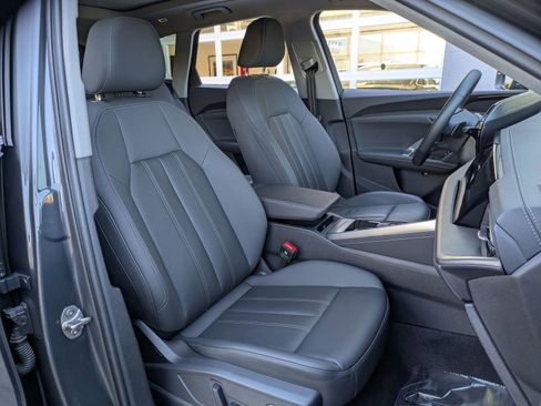 Used 2025 Audi Q5 2.0T Premium w/ Convenience Package image 27