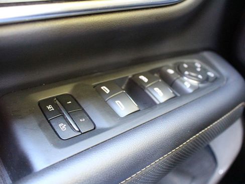 Used 2021 Chevrolet Tahoe Premier w/ Premium Package image 10