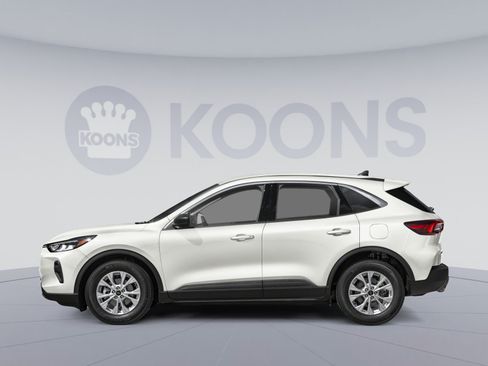 Used 2023 Ford Escape Active w/ Tech Pack #1 FWD image 4