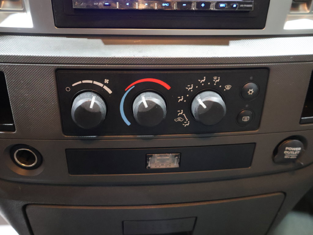 Used 2008 Dodge Ram 1500 Truck SLT w/ Trailer Tow Group RWD image 7