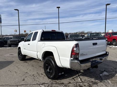 Used 2013 Toyota Tacoma 4x4 Access Cab V6 w/ SR5 Pkg image 18
