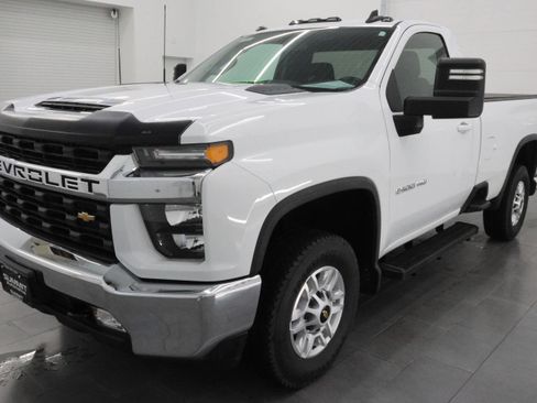 Used 2022 Chevrolet Silverado 2500 LT w/ Convenience Package image 7