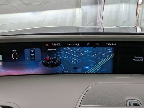 Used 2025 Lincoln Nautilus Reserve w/ Jet Appearance Package image 35