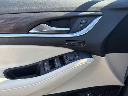 Used 2024 Buick Enclave Avenir w/ Avenir Technology Package image 13